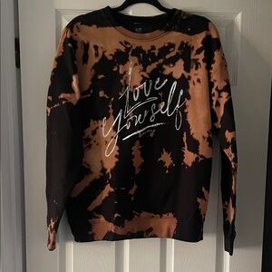 Stylish Tie-Dye Sweatshirt - Black & Tan